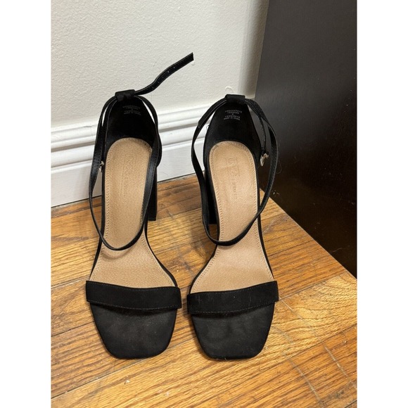 Asos Black Ankle Strap Block Heels High Chunky Heel Dress Shoe Size 8 Worn Twice - Picture 5 of 6